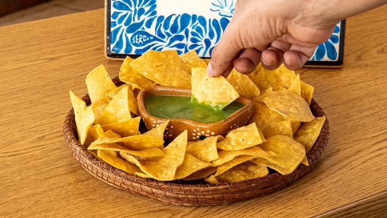Chips & Salsa.